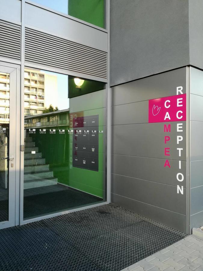 Campea Aparthotelブルノ エクステリア 写真